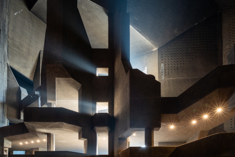 [ Nevigeser Mariendom ]